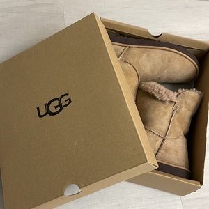 Ugg classic cuff short